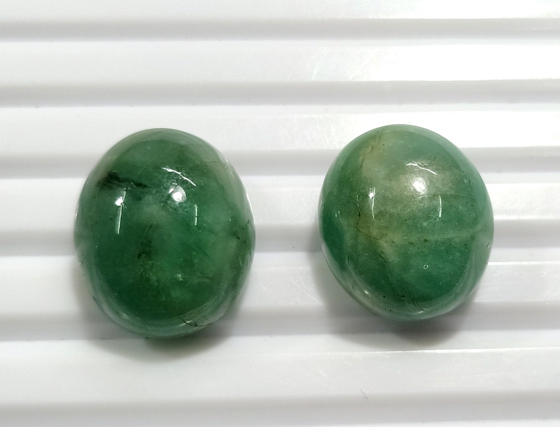 32ct 2 piece emerald cabochon pairs Gemstone loose emerald Exporter