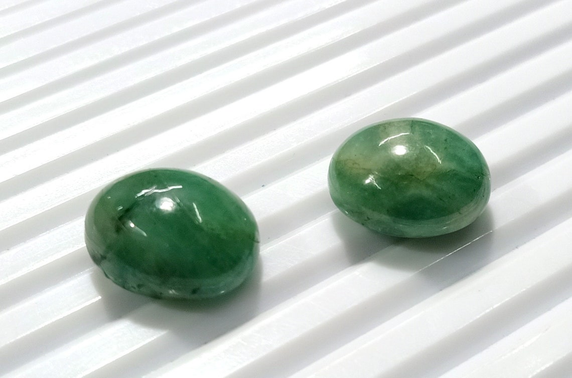 32ct 2 piece emerald cabochon pairs Gemstone loose emerald Exporter