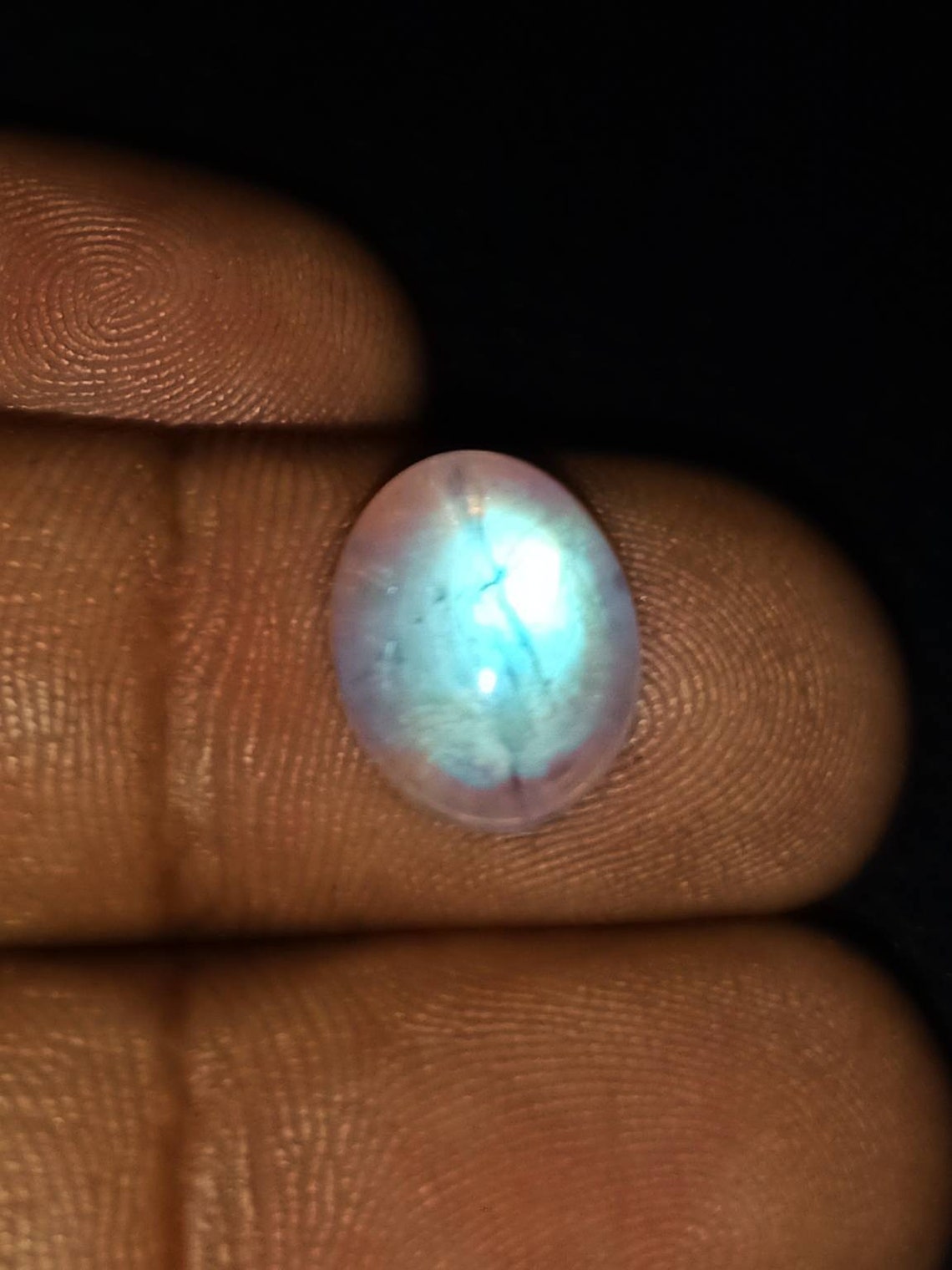 5.40 ct Natural Rainbow Moonstone Cabochon shape For Jewelry Supplier