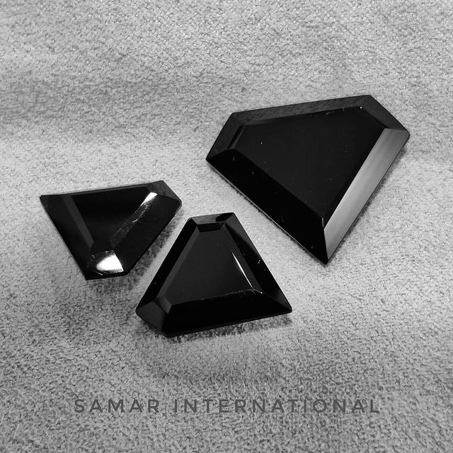 Loose gemstone natural black onyx gemstone Exporter