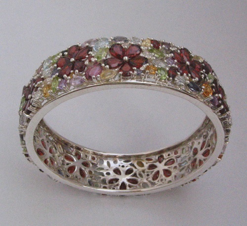 Silver Bangle With Multy Stone Supplier