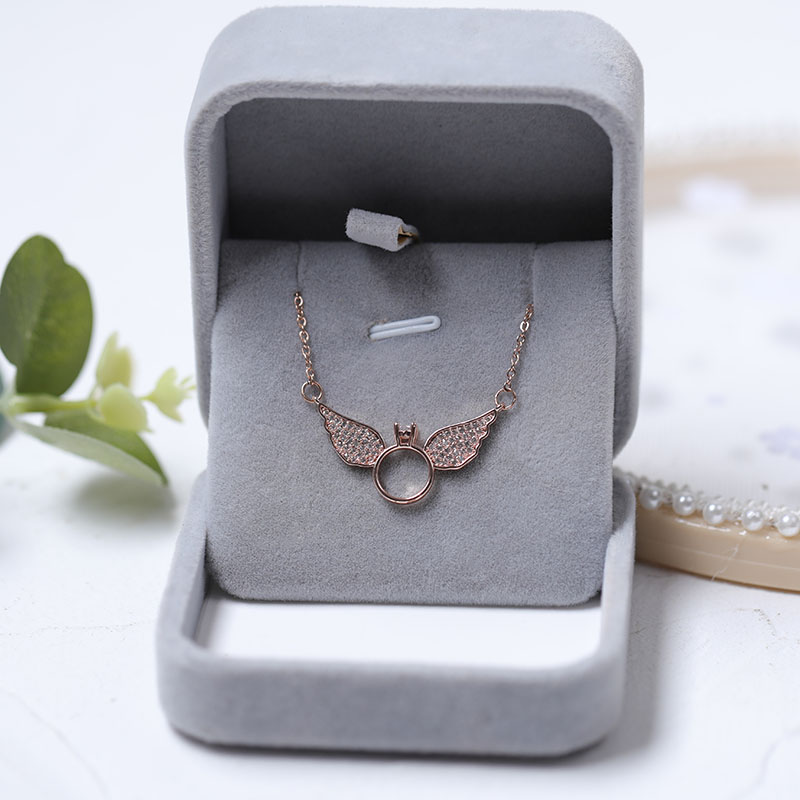 Diamond angel wings necklace Exporter
