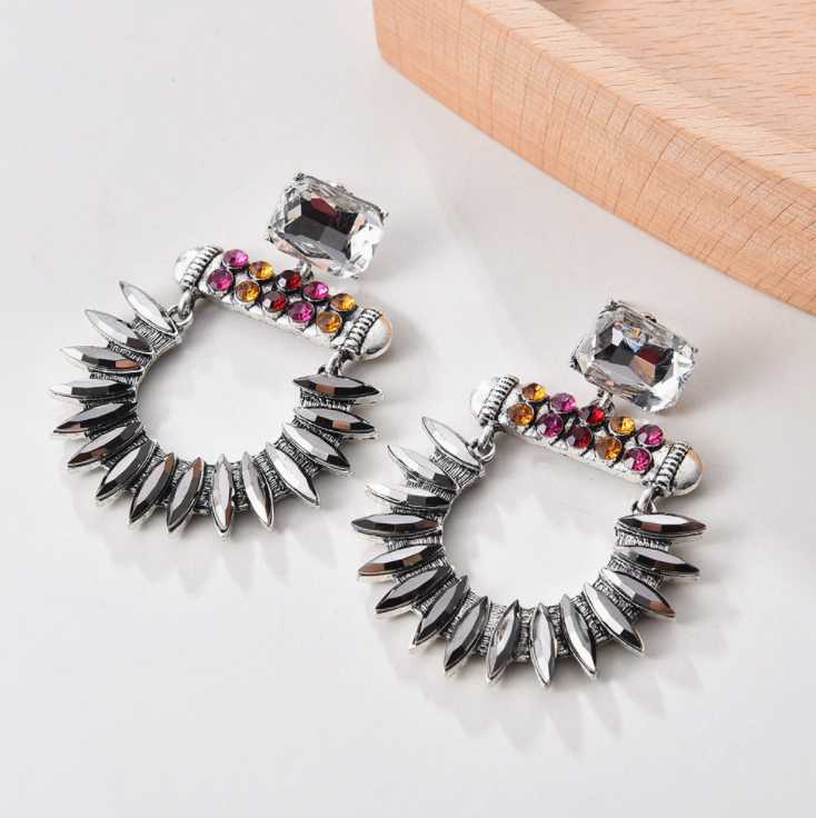 Retro personality geometry diamond color stud earrings Exporter