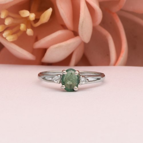 Wholesaler Emerald Zambian Gemstone Solitaire Accent Tiny Ring