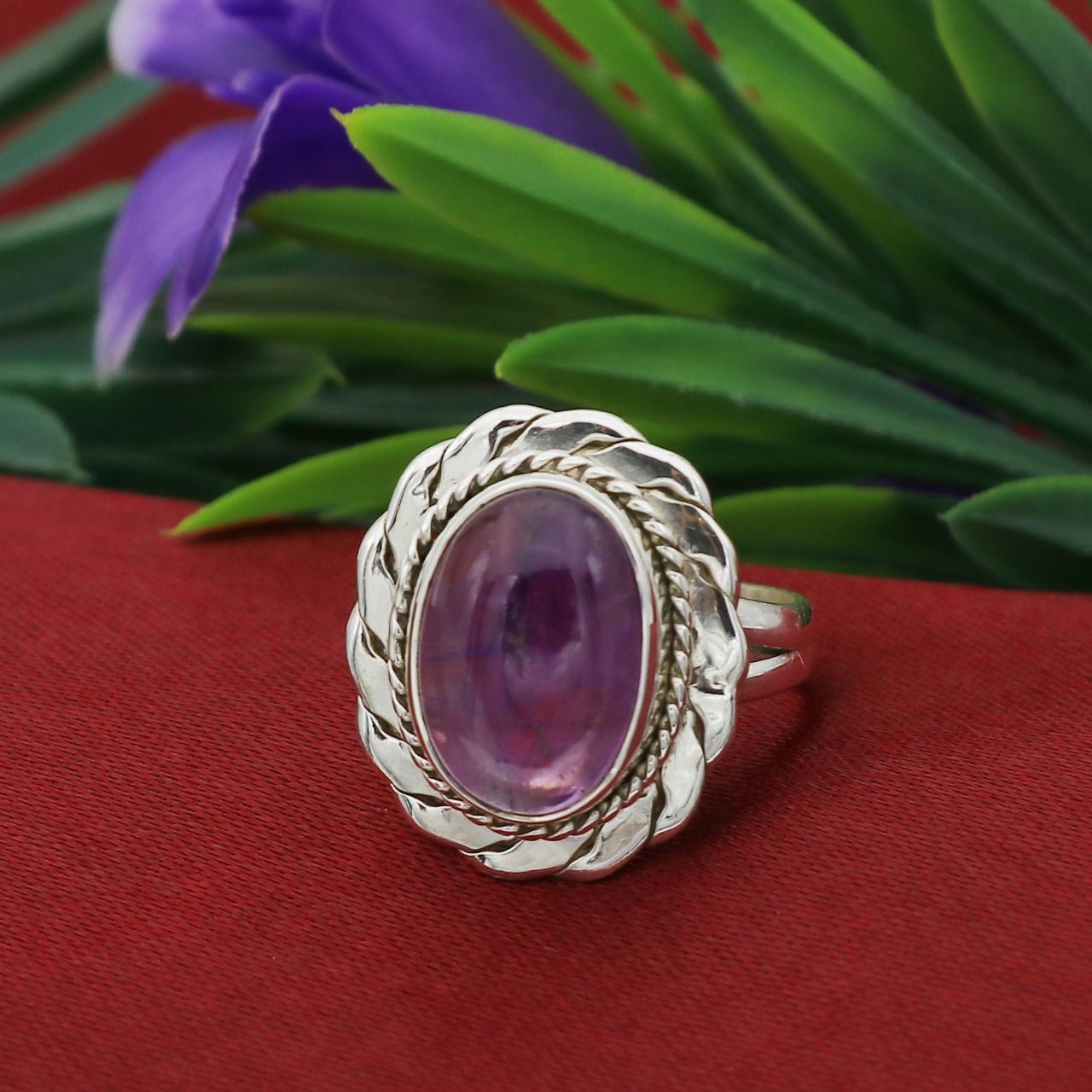 Wholesale price stylish Amethyst oval shape Ring