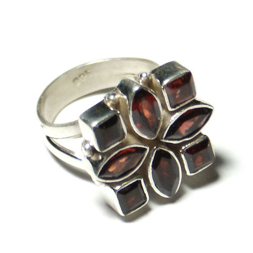 925 Sterling Silver Jewelry Garnet Rings Supplier