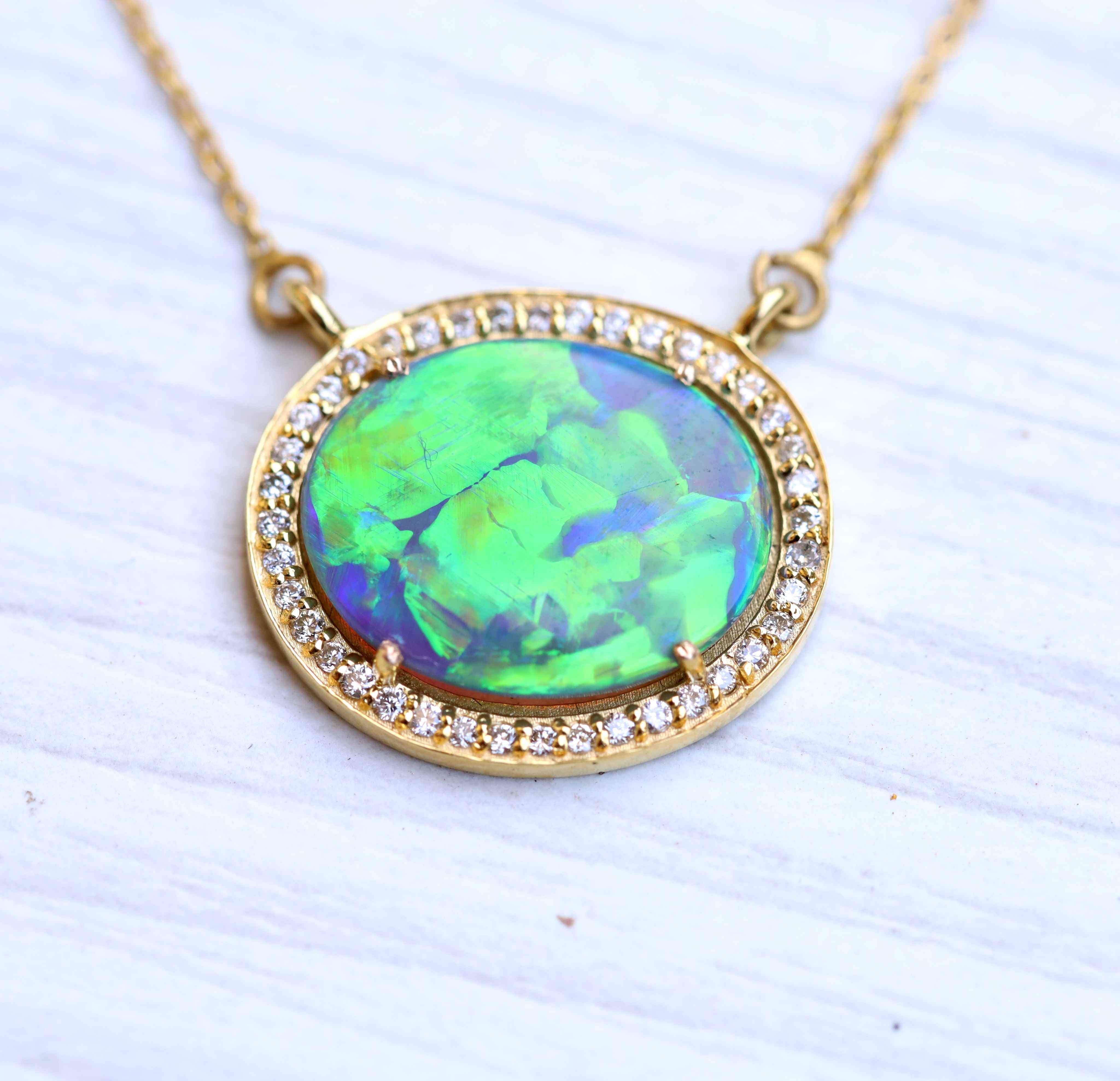 14k Solid Gold Diamond Oval Shape Australian Opal Necklace Exporter