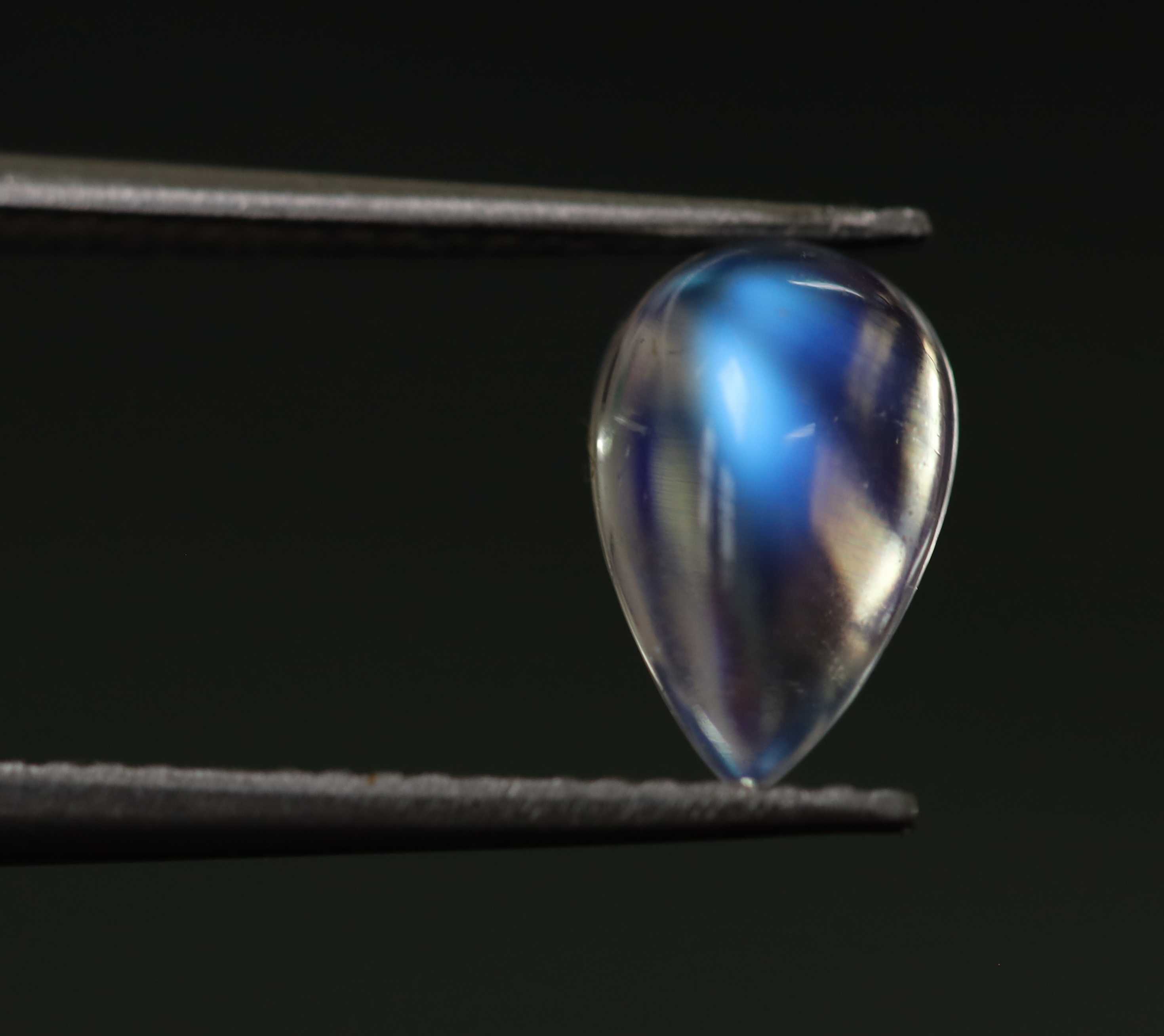 Natural Rainbow Moonstone Pear Shaped Cabochon Loose Gemstone Suppliers
