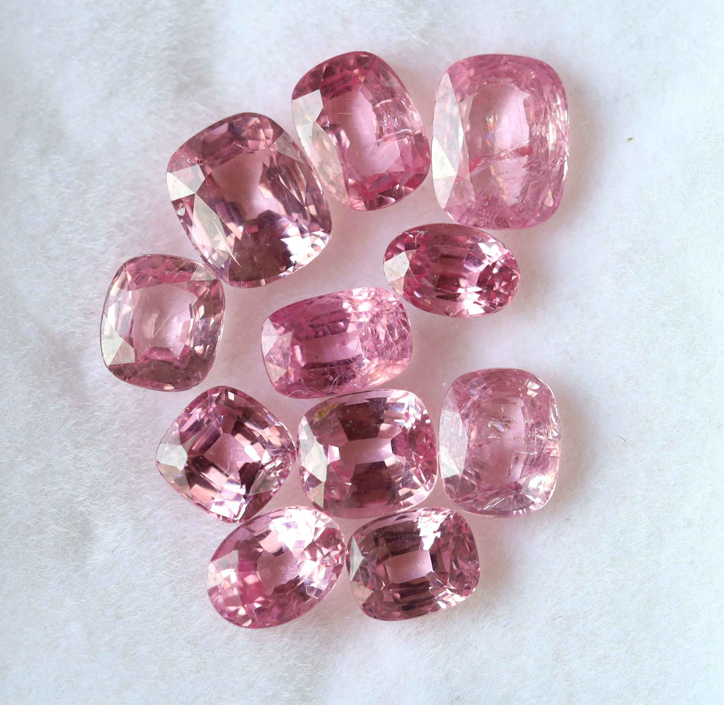 Natural 5 mm Pink Spinel Faceted Cut Loose Gemstone Suppliers