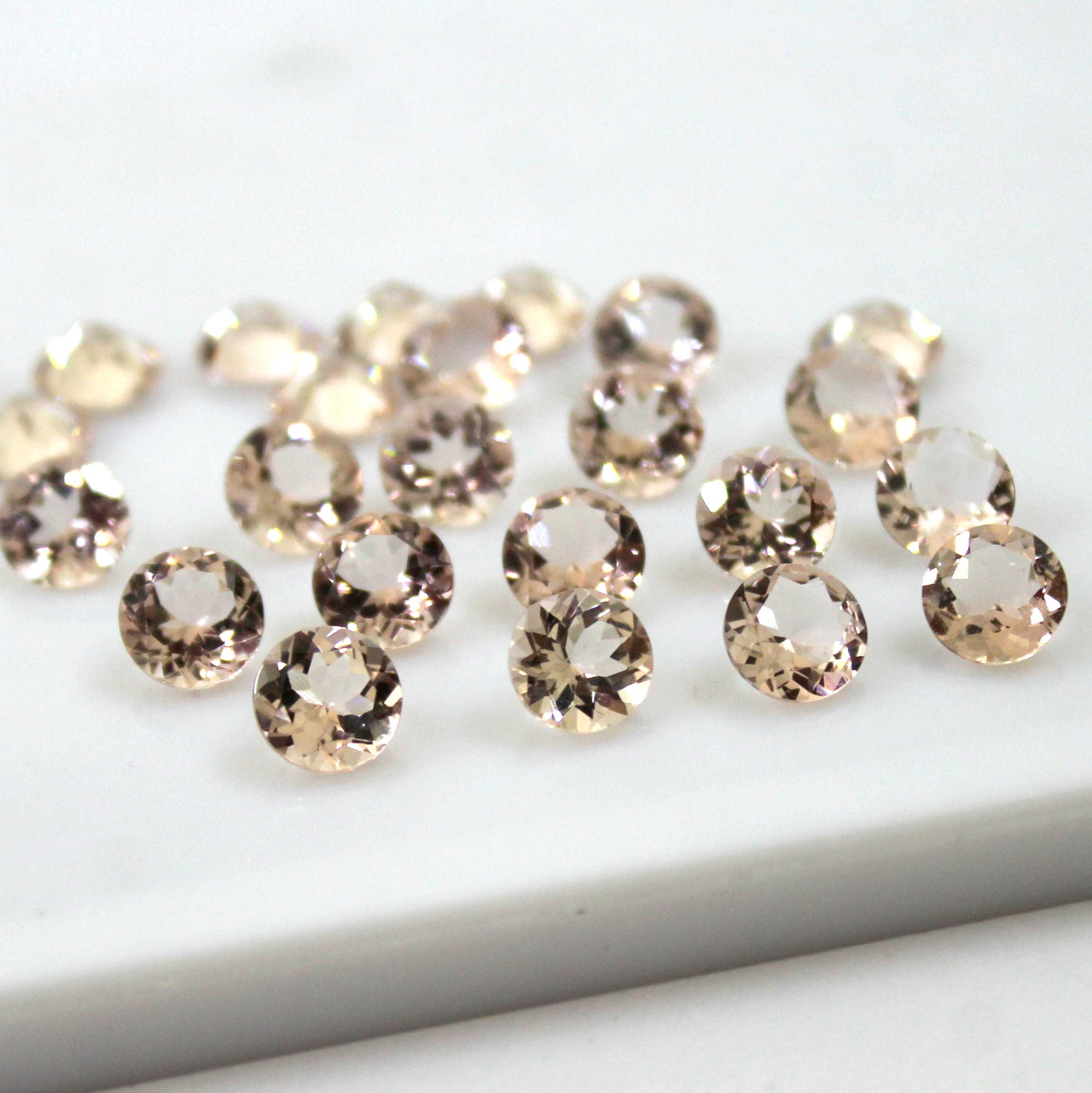 3 mm Natural Morganite Round Shaped High Quality Loose Gemstone Exporter