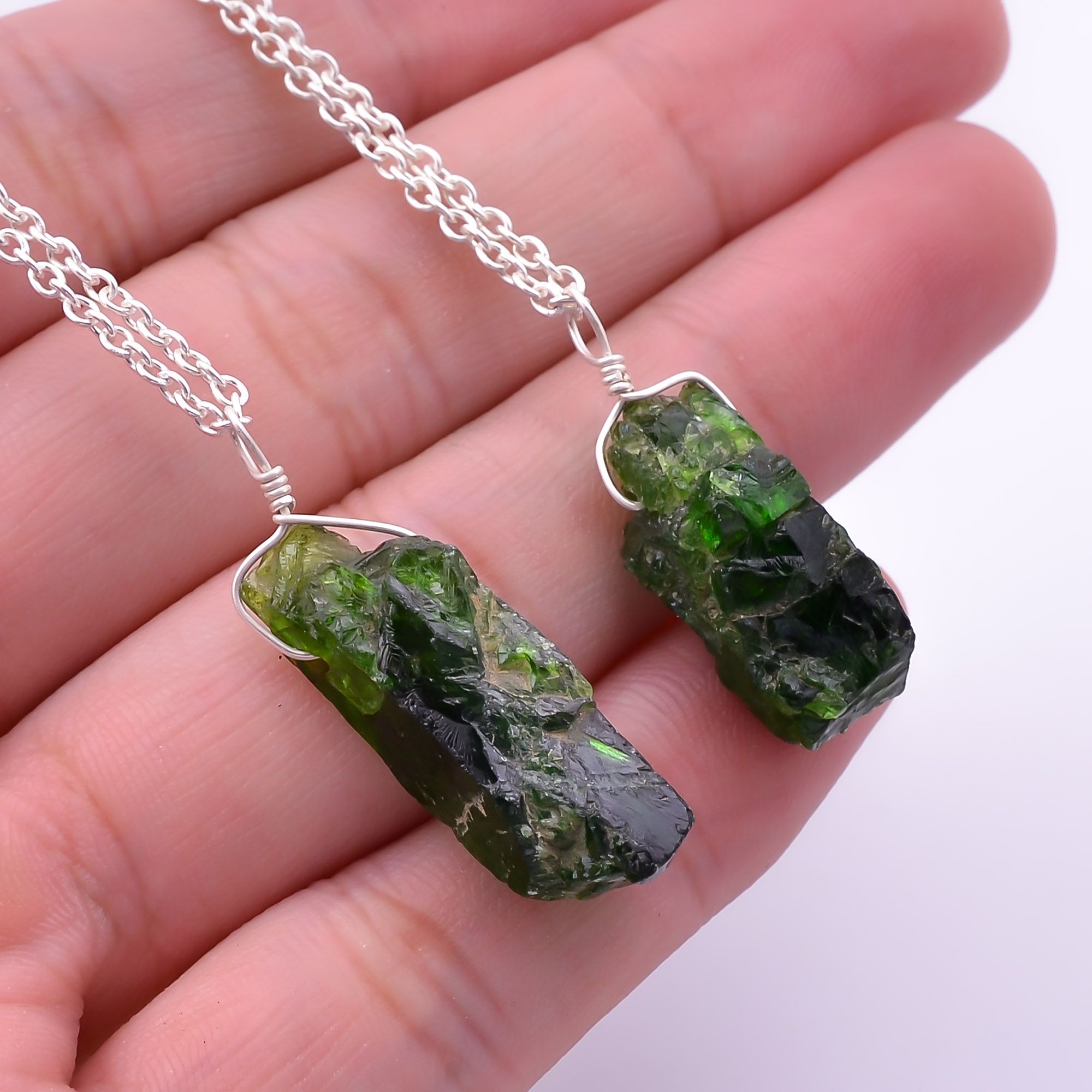 925 Sterling Silver Raw Chrome Diopside Pendant Necklace Exporter