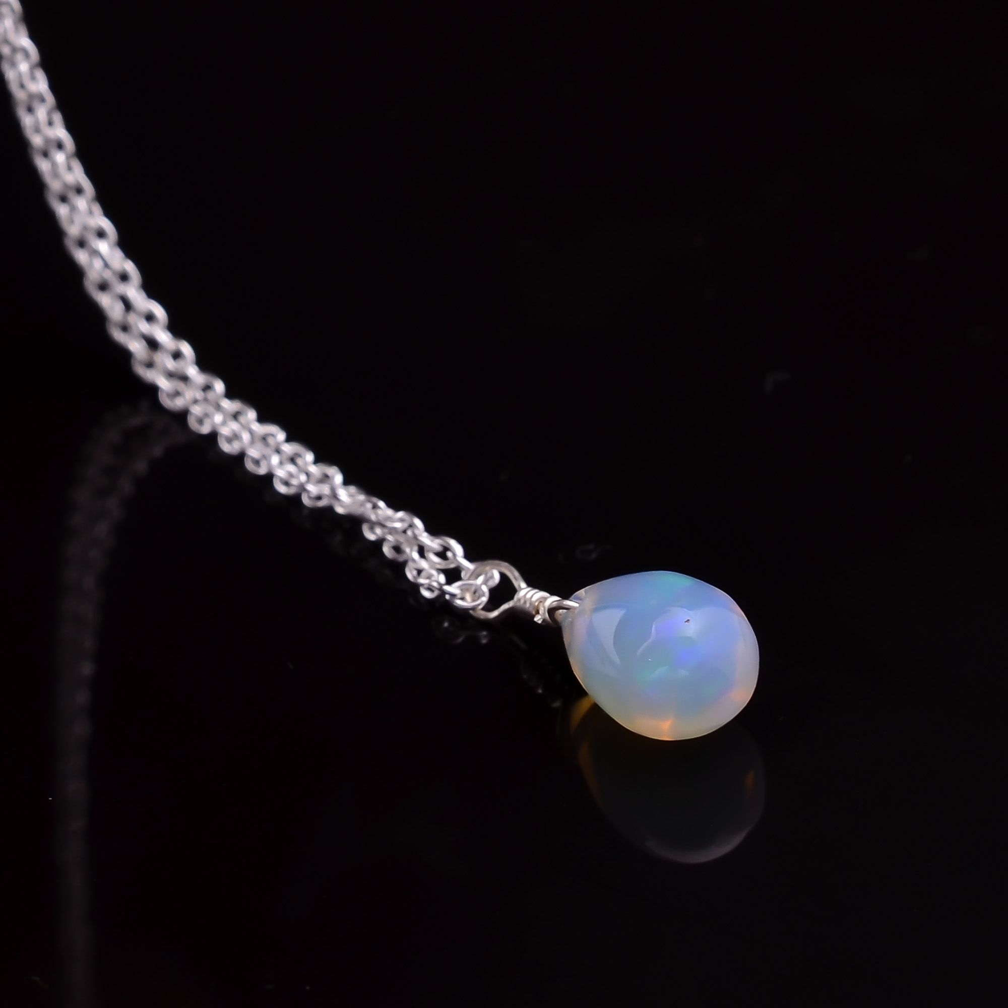 Natural Ethiopian Opal Tear Drops Crystals Pendant Necklace Manufacturer