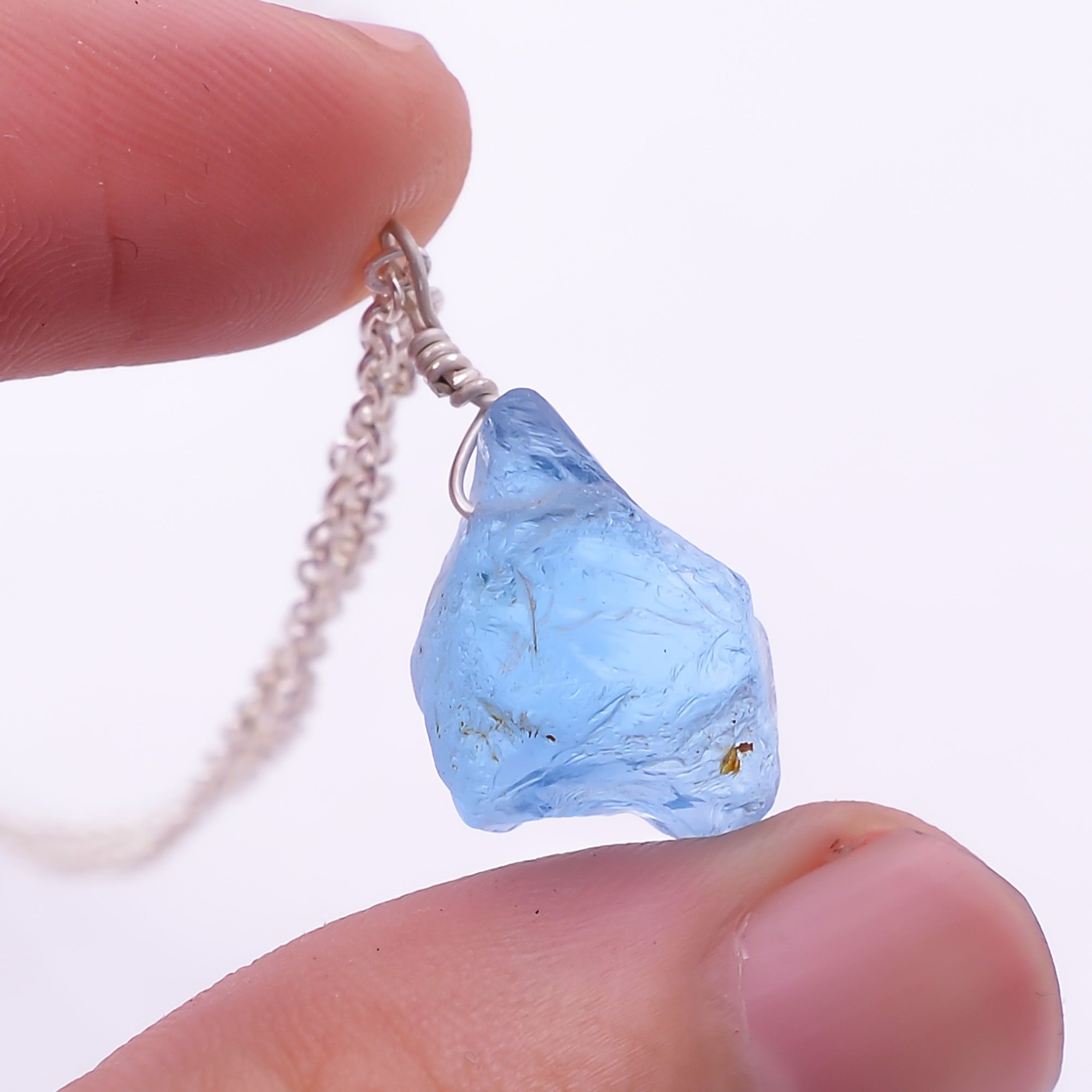 Natural Sky Blue Topaz Crystals Gemstone Pendant Manufacturer