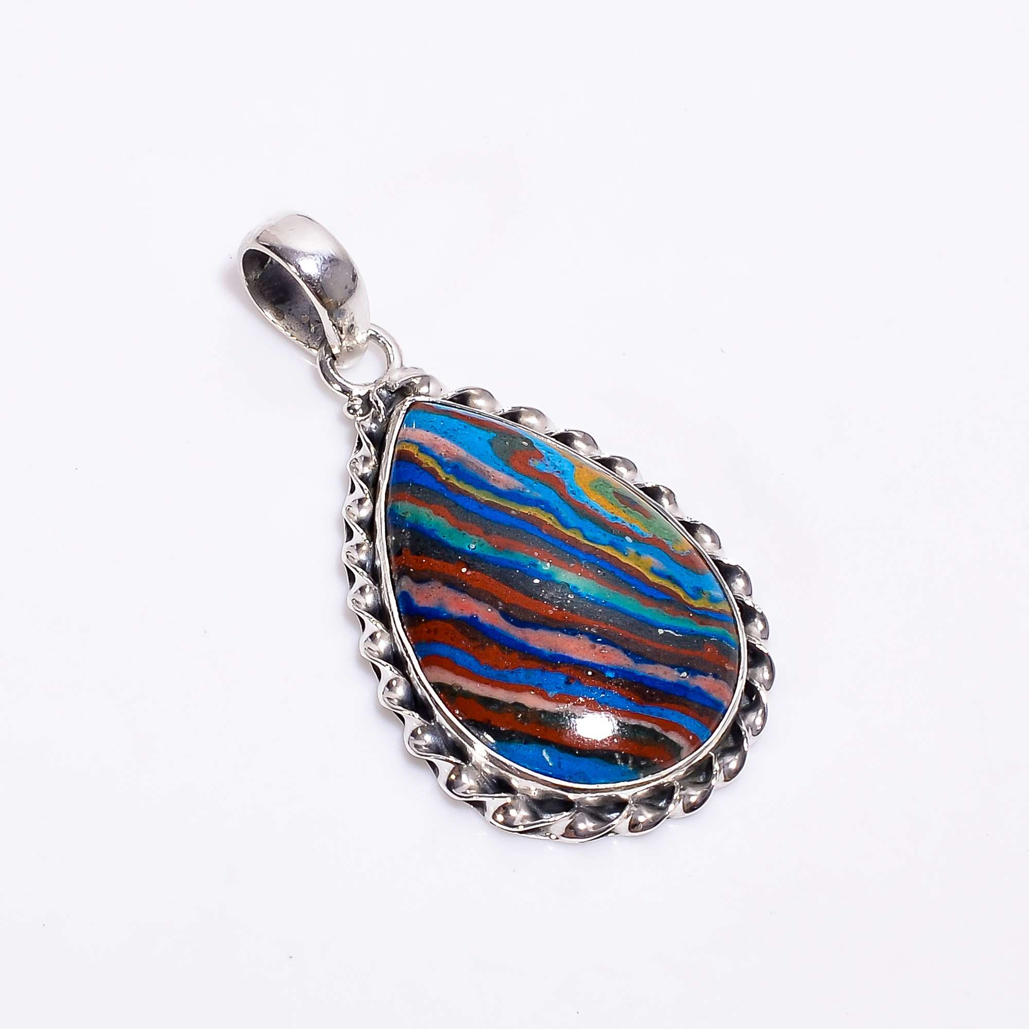 Natural Rainbow Calsilica Gemstone Cabochon Pendant Necklace Supplier