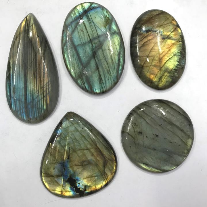 Natural Labradorite Cabochon Gemstone Supplier