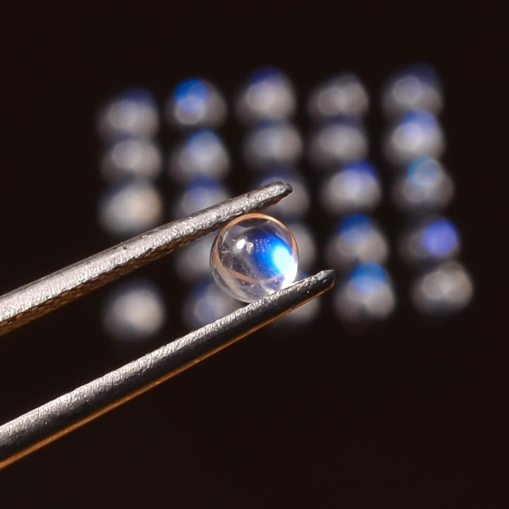 Natural Rainbow Moonstone Round Shape Cabochon Cut Supplier