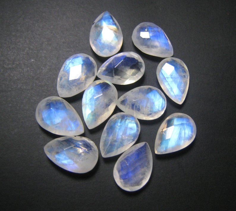 6x9mm Natural Rainbow Moonstone Loose Round Rose Cut Cabochon Exporter