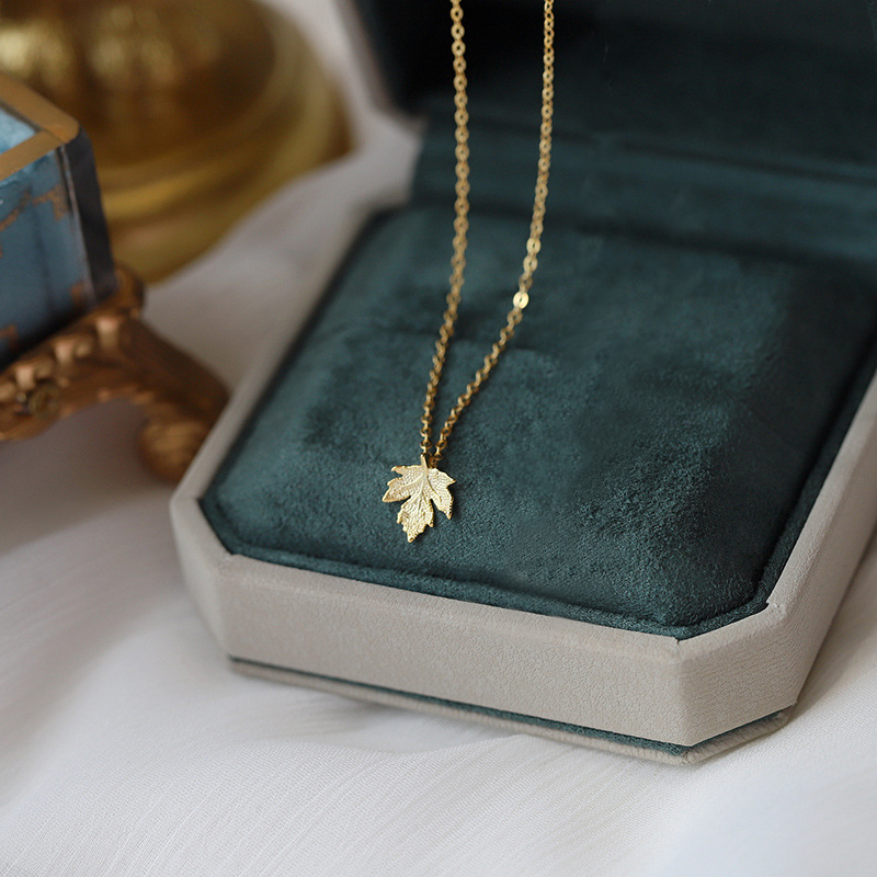 S925 Women No Tarnish 14k Gold Plated Maple Leaf Pendant Necklace Silve Exporter