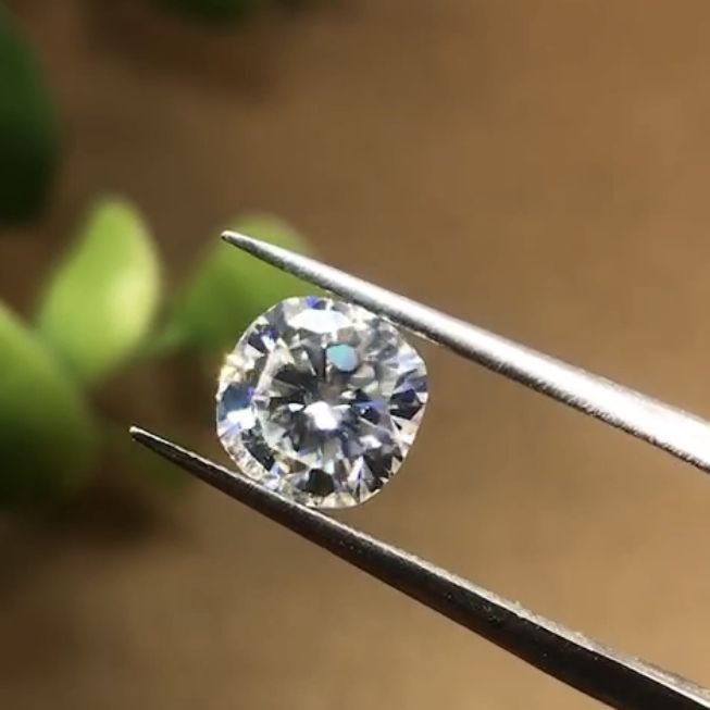 Cushion cut VVS1 white moissanite diamond with GRA certificate Exporter