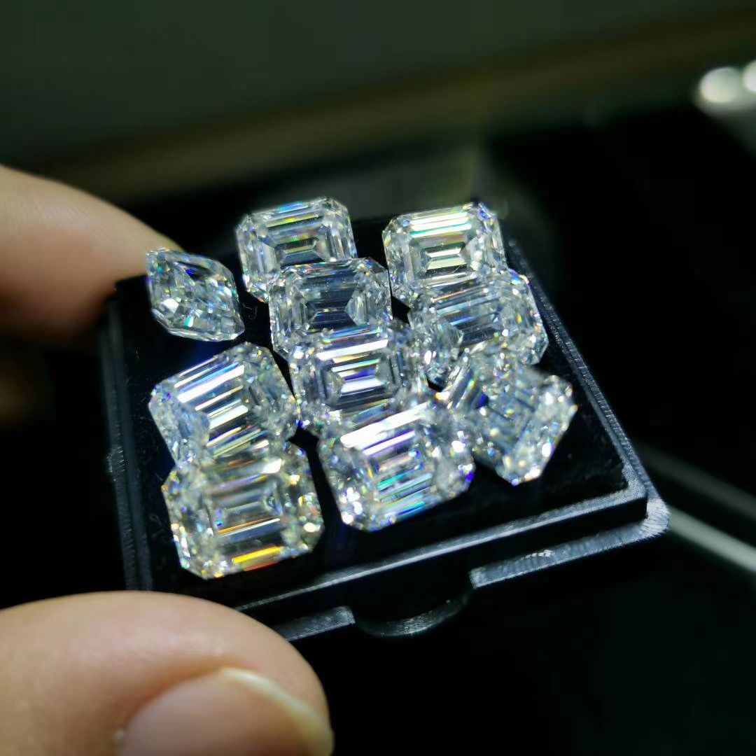 VVS1 D color emerald cut moissanite diamond with GRA certificate Exporter