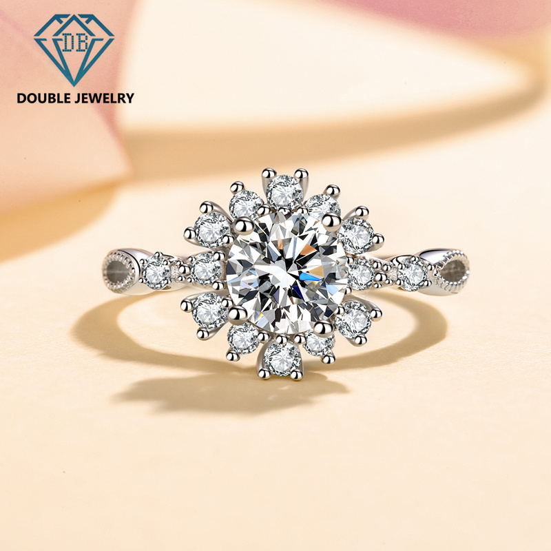 Hot selling moissanite 925 silver ring jewelry for fashion lady Supplier