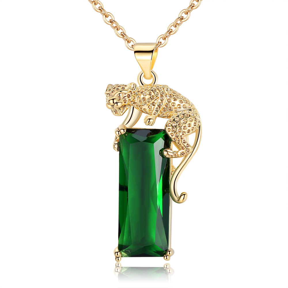 Leopard Animal Emerald Stone Pendant Gold Necklace Supplier