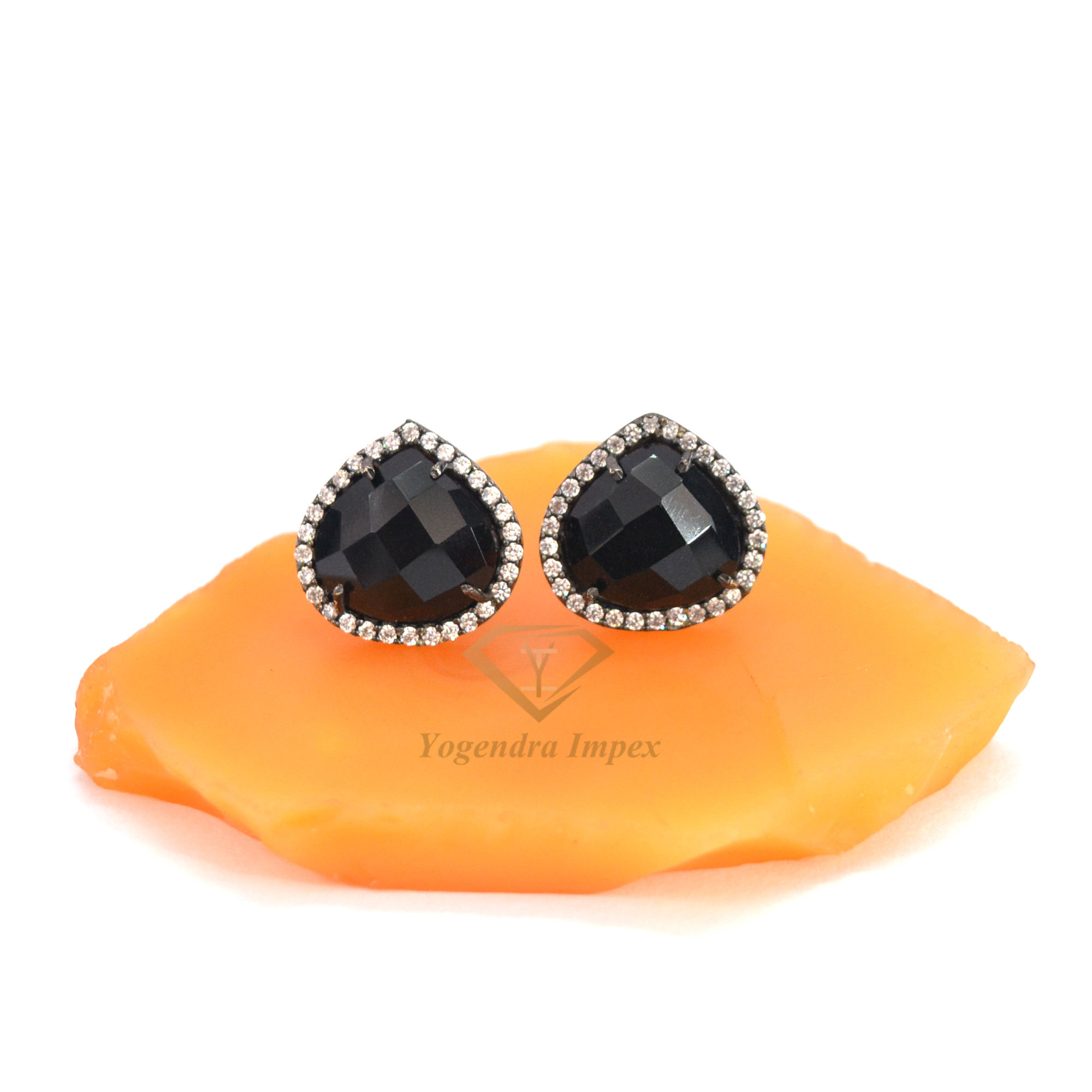 Black Onyx Gemstone Stud Earrings exporter