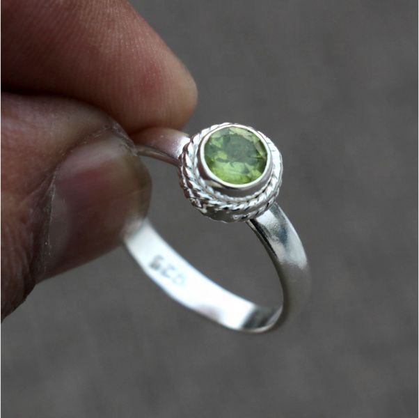Natural Peridot Faceted Cut Stones Ring Exporter