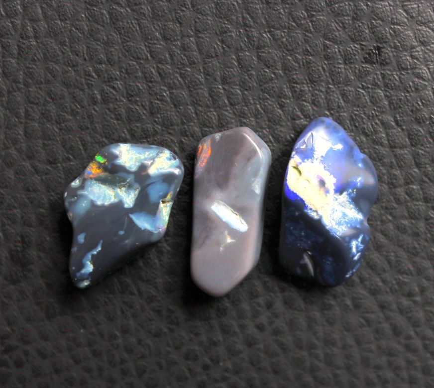 Natural Lightning Ridge Australian Black Opal Rough 22X15MM Exporter