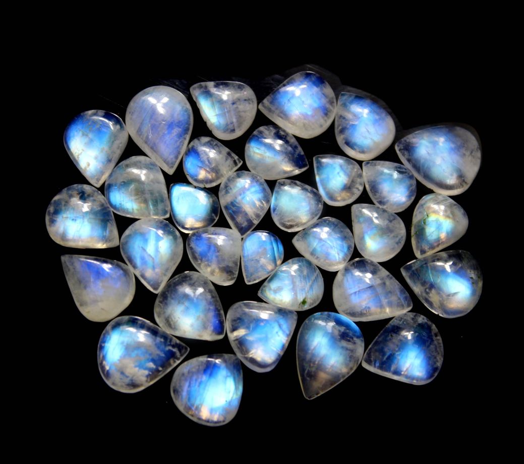 Natural White Rainbow Moonstone Smooth Cabochon Heart Shape Exporter