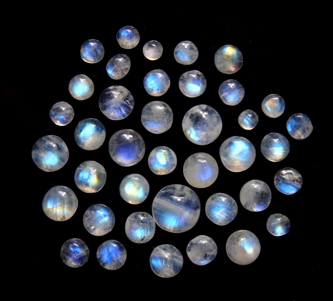 70 Carat Lot Natural White Rainbow Moonstone Smooth Cabochon Exporter